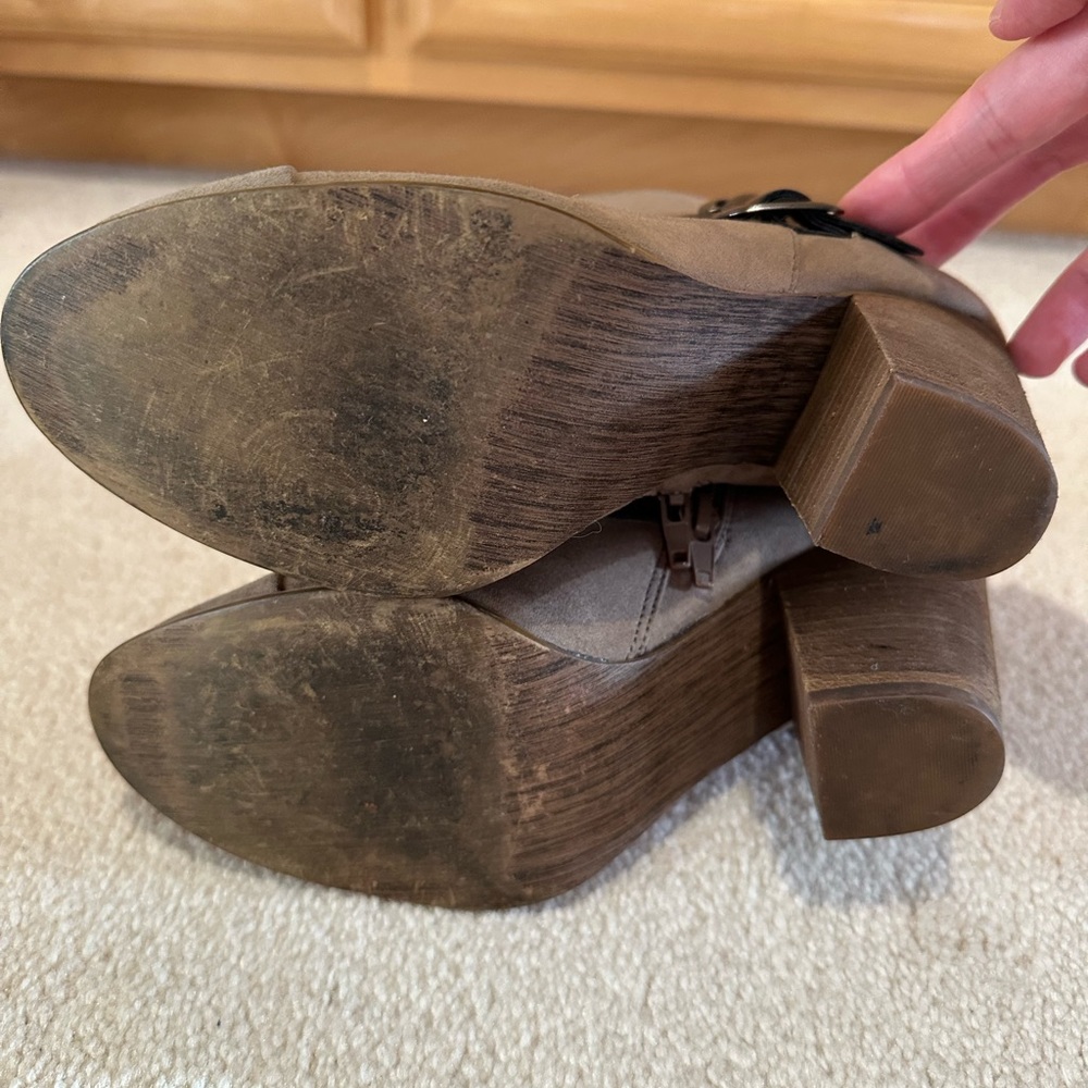 Brown Booties - Picture 4 of 5